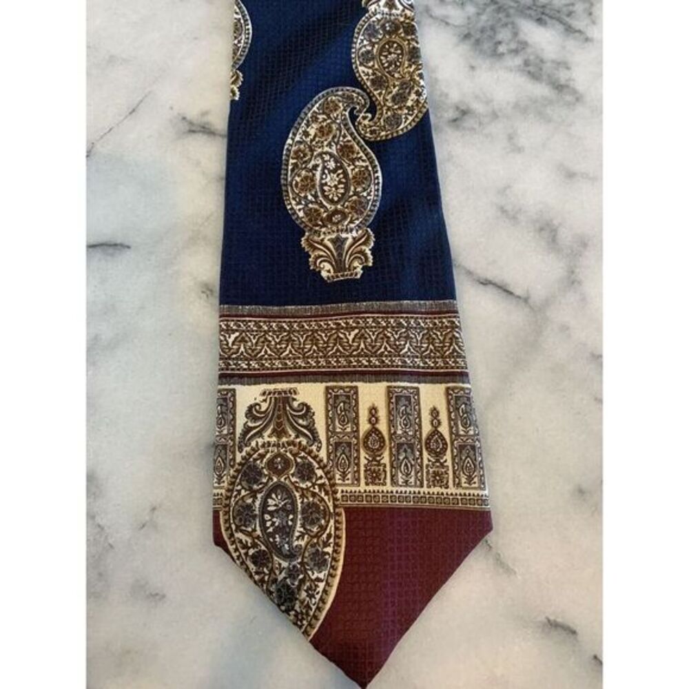 Cellini Uomo 100% Silk Paisley Striped Tie Made In USA